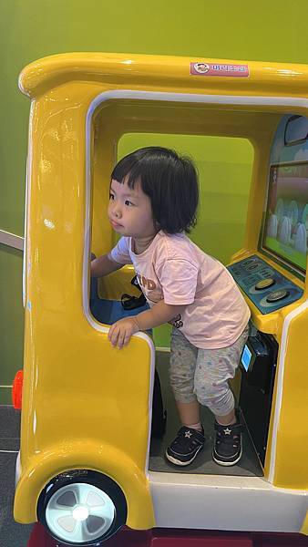 『韓國水原』慶祝碩寶十歲生日韓國吃燒肉啦!!