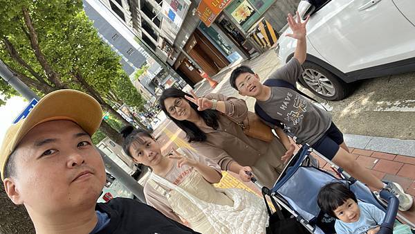 『韓國水原』慶祝碩寶十歲生日韓國吃燒肉啦!!