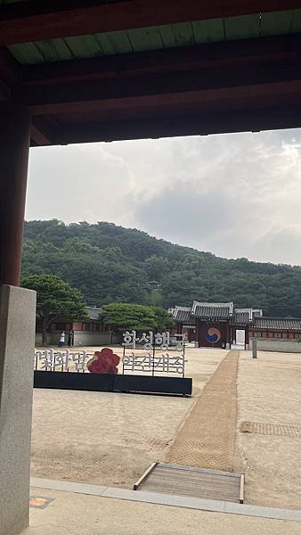 『韓國水原』慶祝碩寶十歲生日韓國吃燒肉啦!!