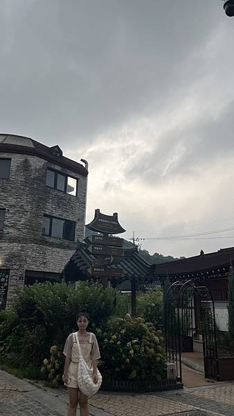 『韓國水原』慶祝碩寶十歲生日韓國吃燒肉啦!!