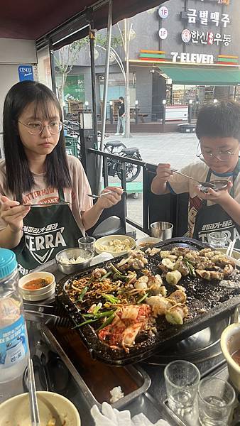 『韓國水原』慶祝碩寶十歲生日韓國吃燒肉啦!!