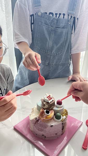 『韓國水原』慶祝碩寶十歲生日韓國吃燒肉啦!!