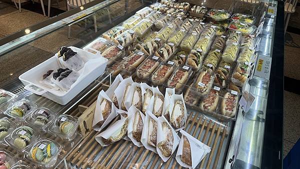 『韓國水原』慶祝碩寶十歲生日韓國吃燒肉啦!!