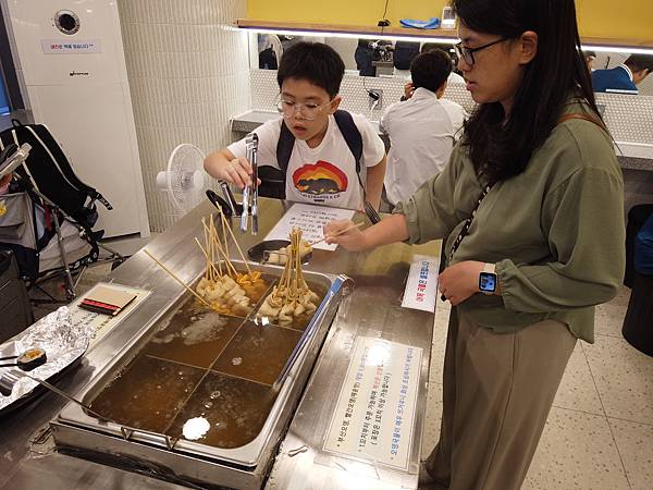 『韓國水原』慶祝碩寶十歲生日韓國吃燒肉啦!!