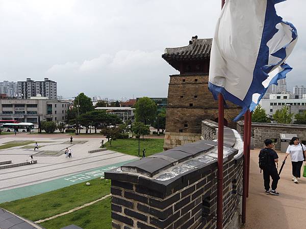 『韓國水原』慶祝碩寶十歲生日韓國吃燒肉啦!!