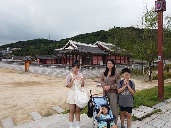『韓國水原』慶祝碩寶十歲生日韓國吃燒肉啦!!