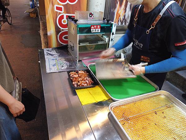 『韓國水原』慶祝碩寶十歲生日韓國吃燒肉啦!!