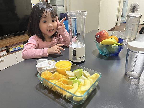 『好物開箱』《營養大師 隨果食光機》隨時隨地都能喝到新鮮果汁