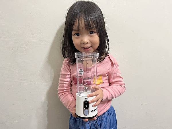 『好物開箱』《營養大師 隨果食光機》隨時隨地都能喝到新鮮果汁