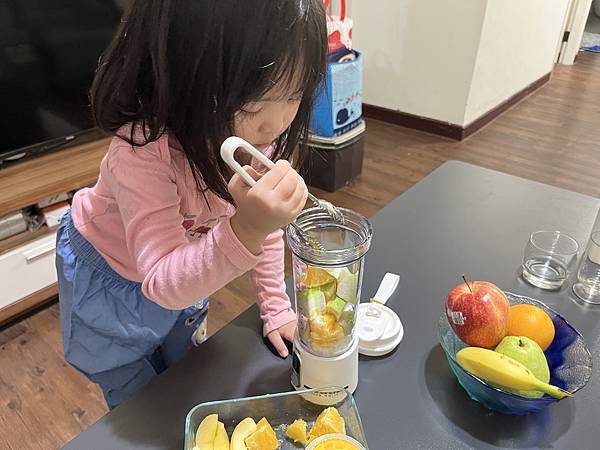 『好物開箱』《營養大師 隨果食光機》隨時隨地都能喝到新鮮果汁