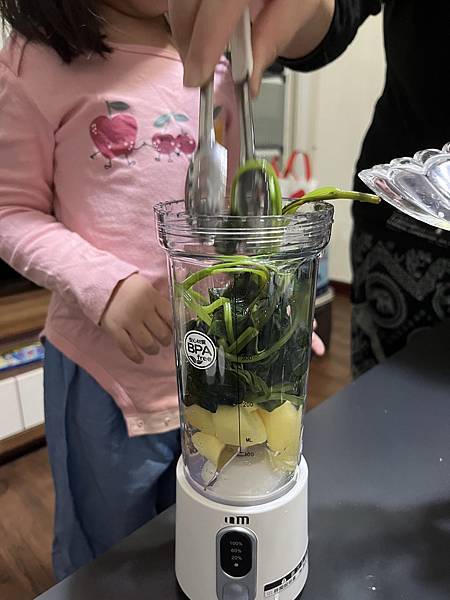 『好物開箱』《營養大師 隨果食光機》隨時隨地都能喝到新鮮果汁