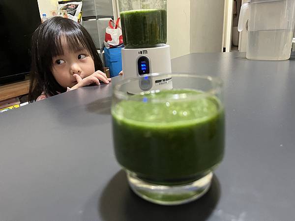 『好物開箱』《營養大師 隨果食光機》隨時隨地都能喝到新鮮果汁