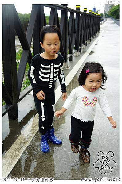 八里河邊作客_01