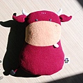 20090104_大紅牛抱枕