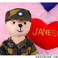 20080604_穿著迷彩服的熊熊‧紅貴賓‧愛心抱枕