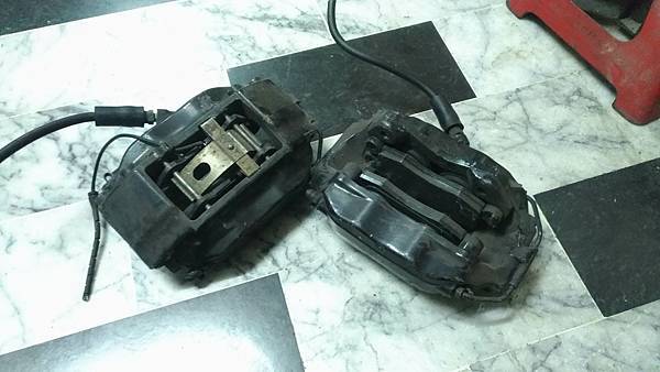 前煞車F40卡鉗組Part~I