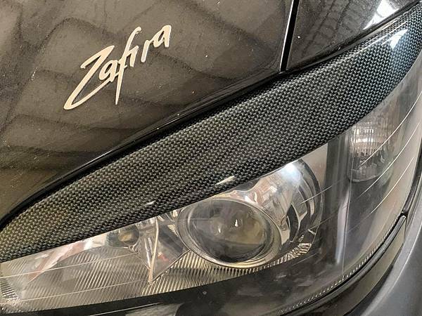 車輛故障整理~泛黃燈殼更換