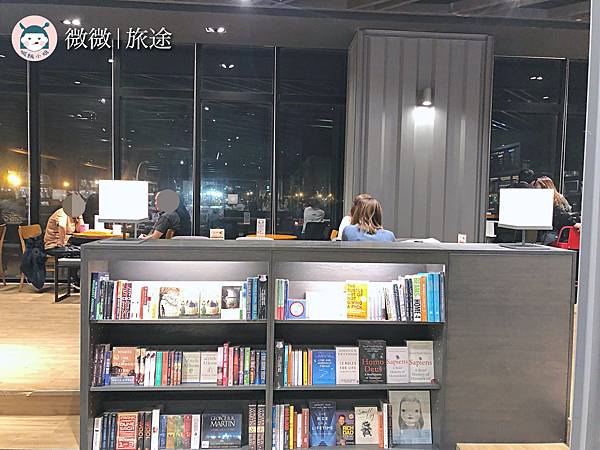 台中咖啡廳＿台中outlet下午茶＿台中約會景點_Rose House Cafe(台中三井店)-6.jpg