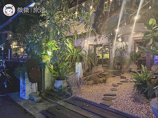 東區咖啡廳_忠孝復興餐酒館_台北咖啡廳推薦_Café Costumice-2.jpg