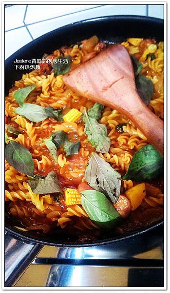 焗烤德式香腸義大利捲捲麵7 焗烤德式香腸義大利捲捲麵7