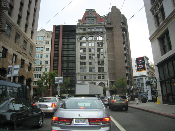 舊金山著名的特色之一是"斜坡"