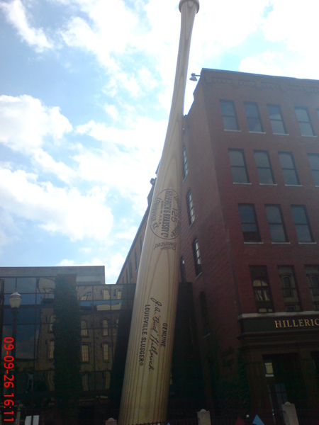 LOUISVILLE SLUGGER