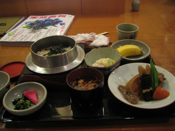 今日中餐  蝦釜飯定食