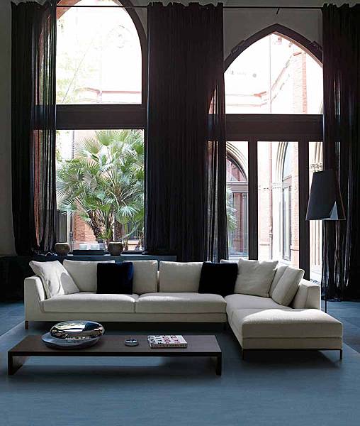 B&B-ITALIA_RAY_14974_L0_I2_01_ray-L.jpg B&B-ITALIA_RAY_14974_L0_I2_01_ray-L.jpg
