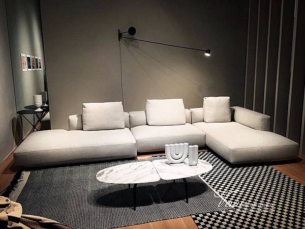 2019米蘭家具展-沙發 (14) 2019米蘭家具展-沙發 (14)