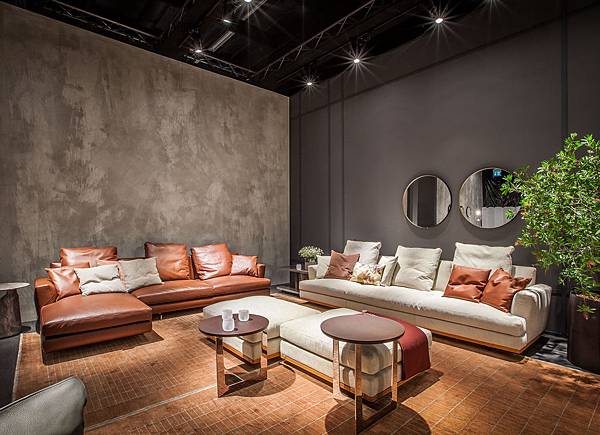 Mobilia-Poltrona-Frau-Come-Together-Sofa-Slider-4 Mobilia-Poltrona-Frau-Come-Together-Sofa-Slider-4