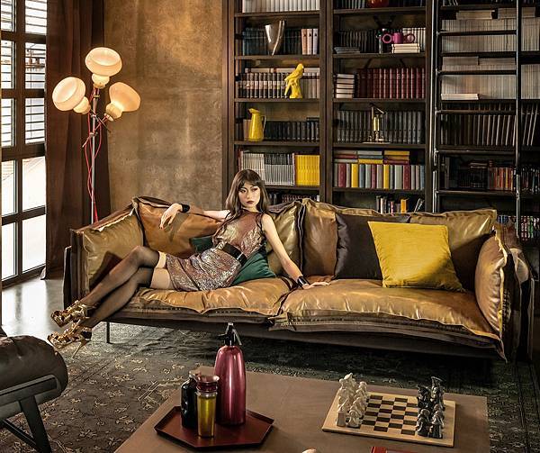 Arketipo-Autoreverse_sedezna_garnitura_artidea_1 (9).jpg