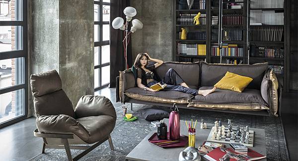 Arketipo-Autoreverse_sedezna_garnitura_artidea_1 (10).jpg