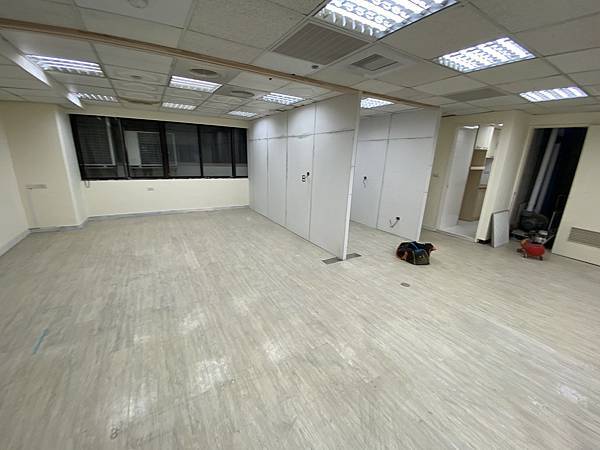辦公室裝修工程 (21).JPG
