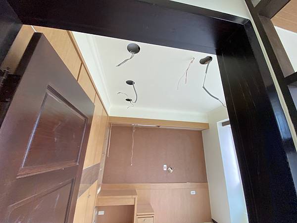 新北市中和氧化鎂板更新_油漆工程 (30).JPG