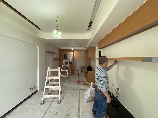 新北市中和氧化鎂板更新_油漆工程 (38).JPG