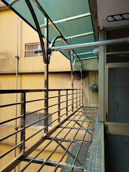 台北市萬華區不鏽鋼鐵窗工程 (10).JPG