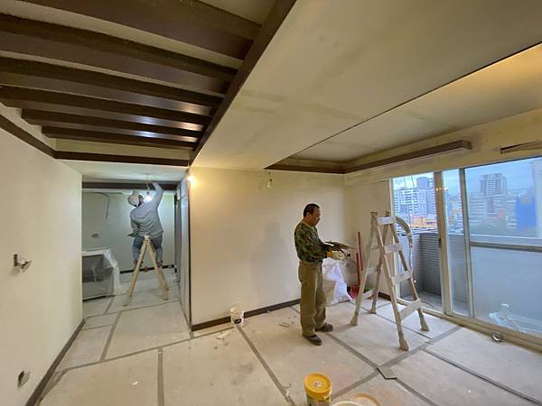 油漆批土研磨 (3).JPG