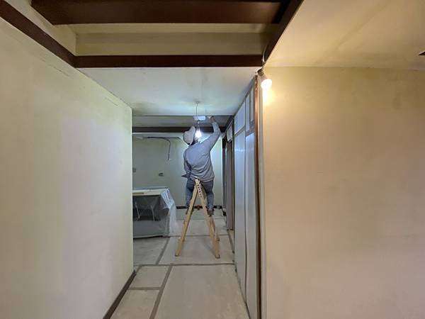 油漆批土研磨 (10).JPG