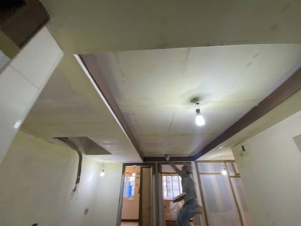 油漆批土研磨 (19).JPG