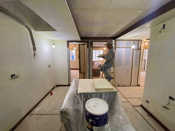 油漆批土研磨 (20).JPG