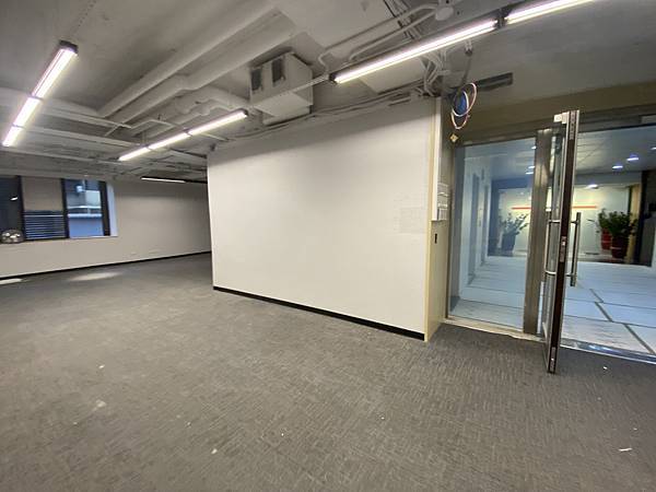 辦公室裝潢木工與輕隔間 (32).JPG 辦公室裝潢木工與輕隔間 (32).JPG