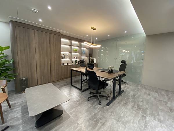 辦公室裝潢設計PressPlay2樓 (3).JPG