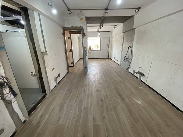 舊屋翻新_泥作工程施工與國堡門施工 (286).jpg