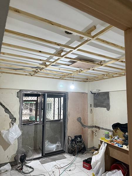 :木工天花、木工隔間、木工門 (1).jpg :木工天花、木工隔間、木工門 (1).jpg