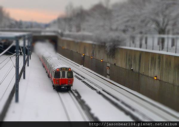 orange-line-train