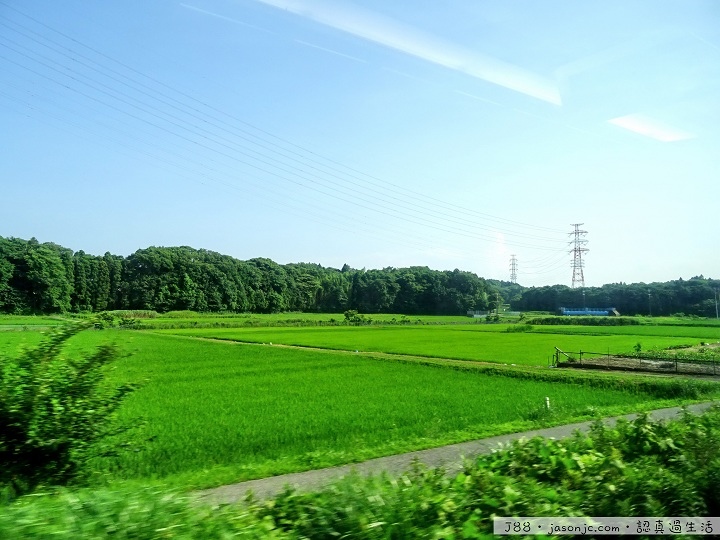 搭JR成田特快N’EX從成田機場進東京 搭JR成田特快N’EX從成田機場進東京
