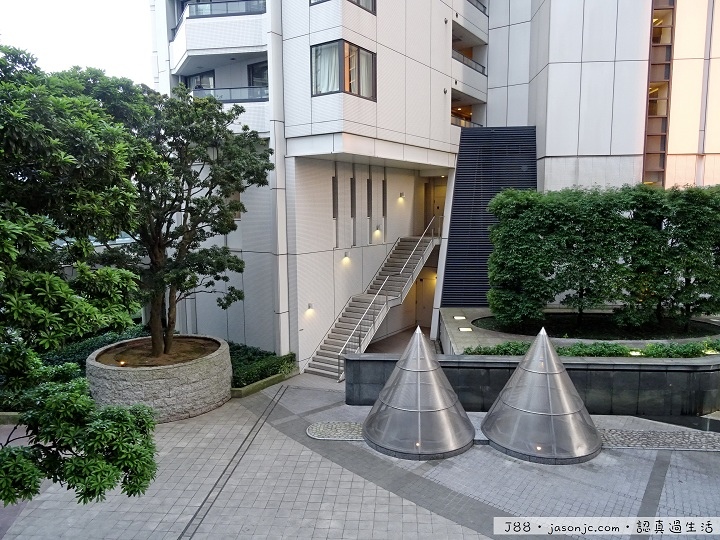 從品川車站港南口經品川Grand Commons、品川Intercity到無添迴轉壽司(無添くら寿司) 從品川車站港南口經品川Grand Commons、品川Intercity到無添迴轉壽司(無添くら寿司)