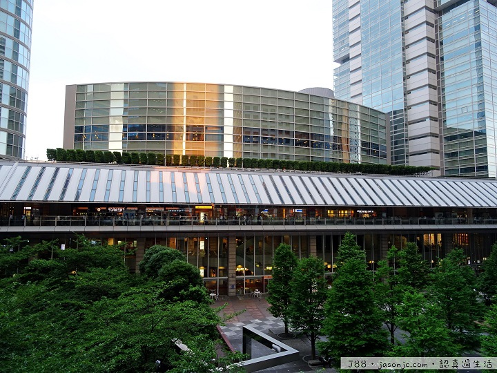 從品川車站港南口經品川Grand Commons、品川Intercity到無添迴轉壽司(無添くら寿司) 從品川車站港南口經品川Grand Commons、品川Intercity到無添迴轉壽司(無添くら寿司)