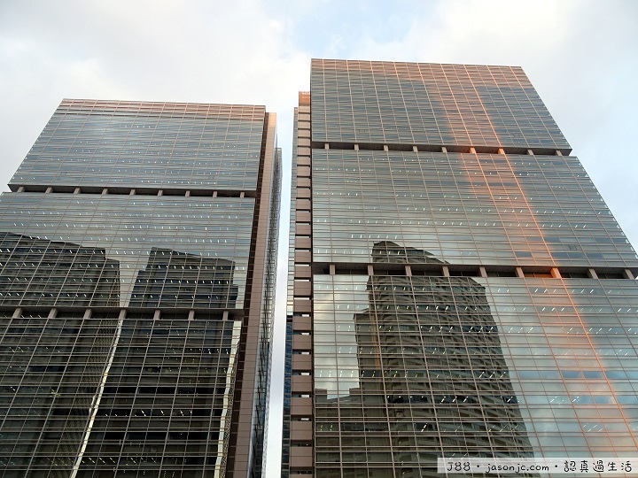 從品川車站港南口經品川Grand Commons、品川Intercity到無添迴轉壽司(無添くら寿司) 從品川車站港南口經品川Grand Commons、品川Intercity到無添迴轉壽司(無添くら寿司)