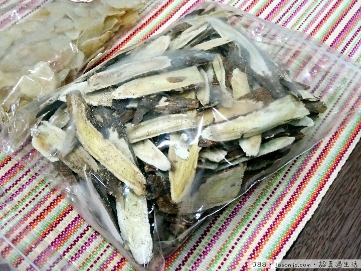 天然補氣養生茶飲:黃耆枸杞茶DIY自己動手做 天然補氣養生茶飲:黃耆枸杞茶DIY自己動手做
